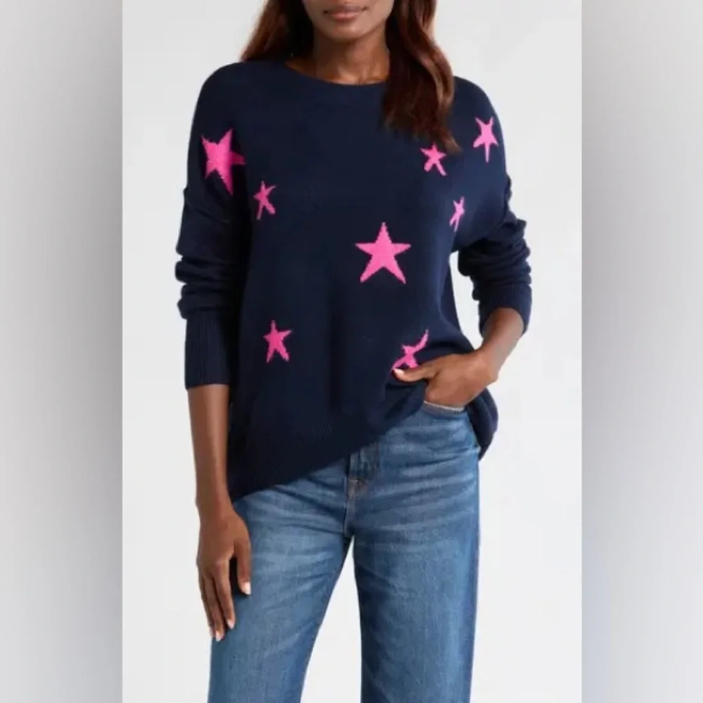 MALENITA🌻SOLD🌻Vince Camuto Navy Sweater with Pink Stars - Picture 2 of 10